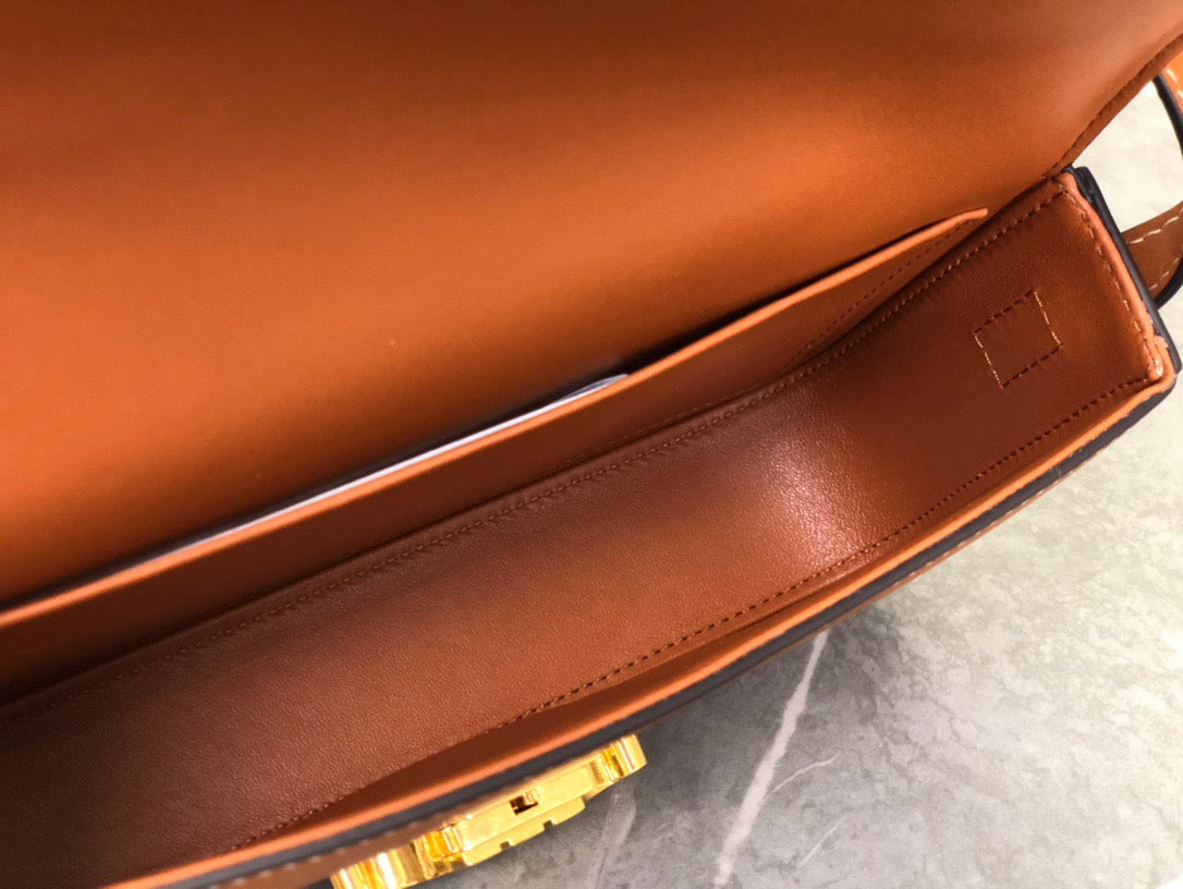 CEL TRIOMPHE SHOULDER BAG