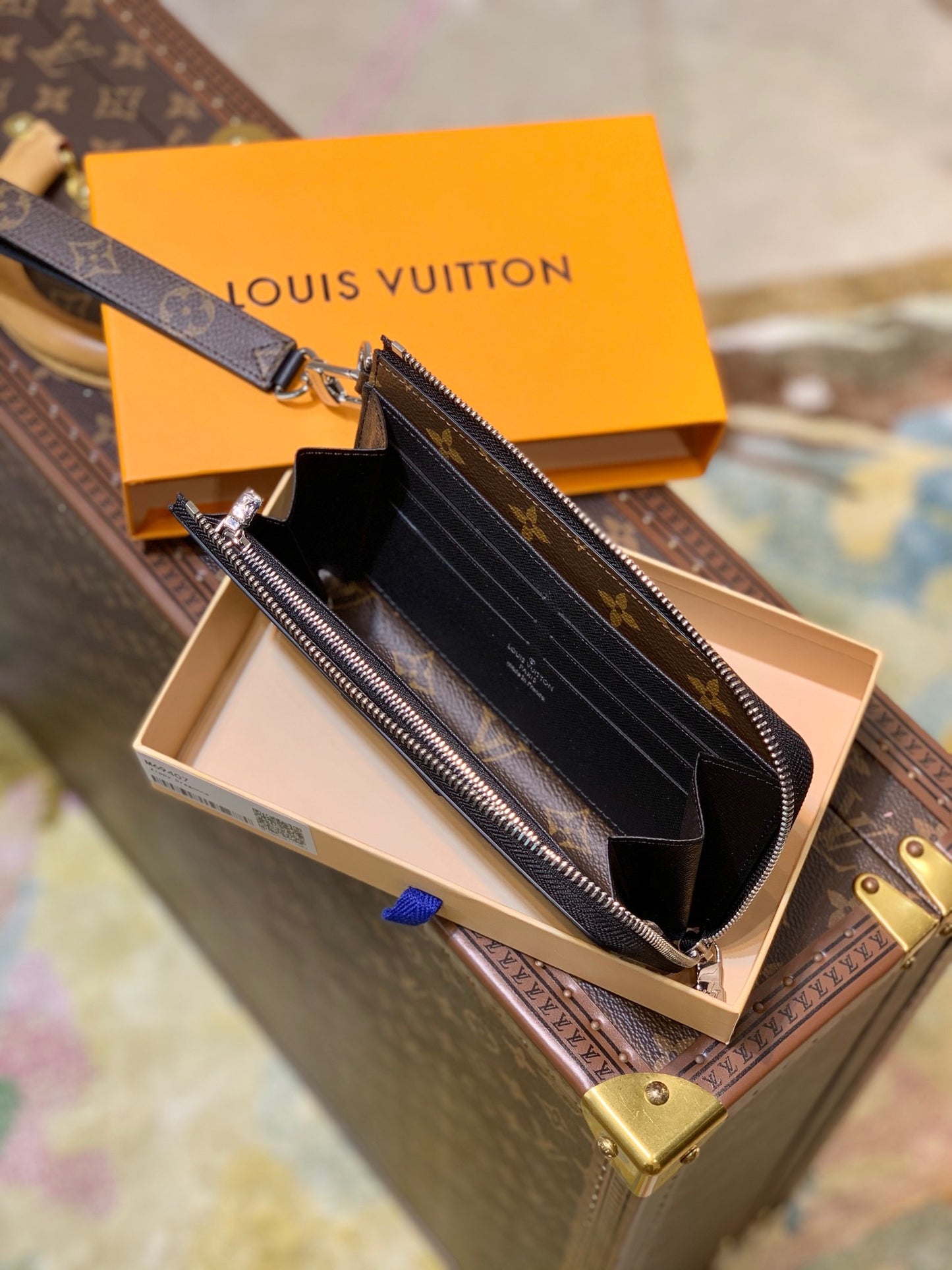 LOU ZIPPY DRAGONNE WALLET