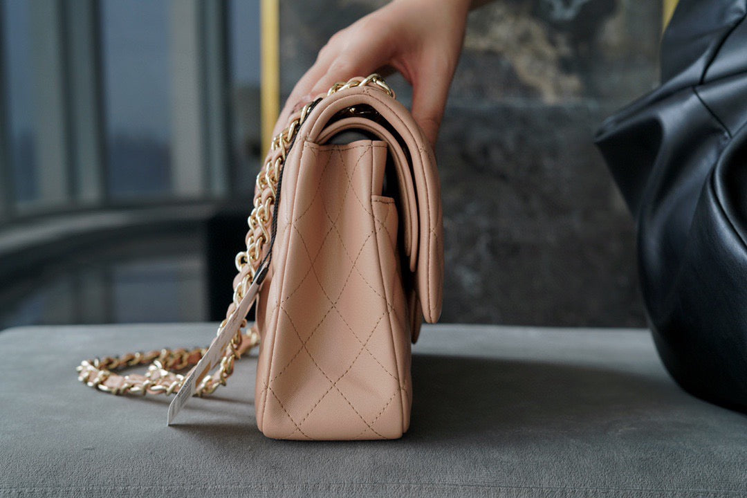 CC CLASSIC FLAP BAG