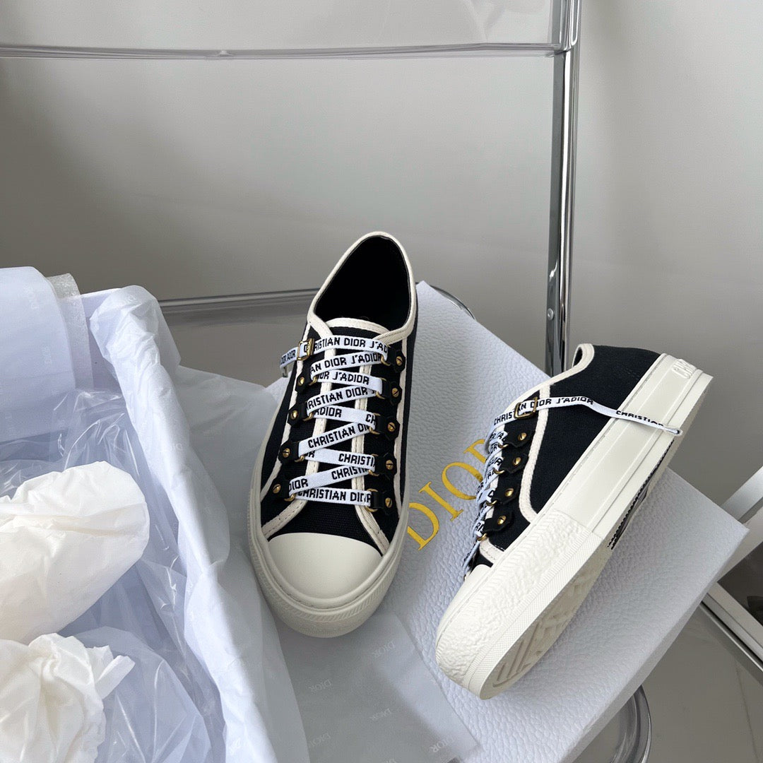 CD WALKN SNEAKER