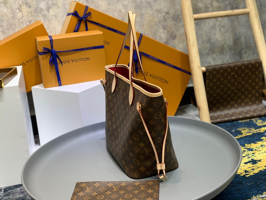 LOU NEVERFULL MM