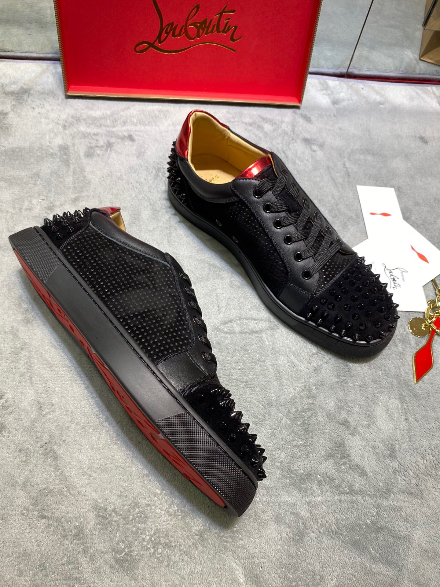 CL SPIKES SNEAKERS