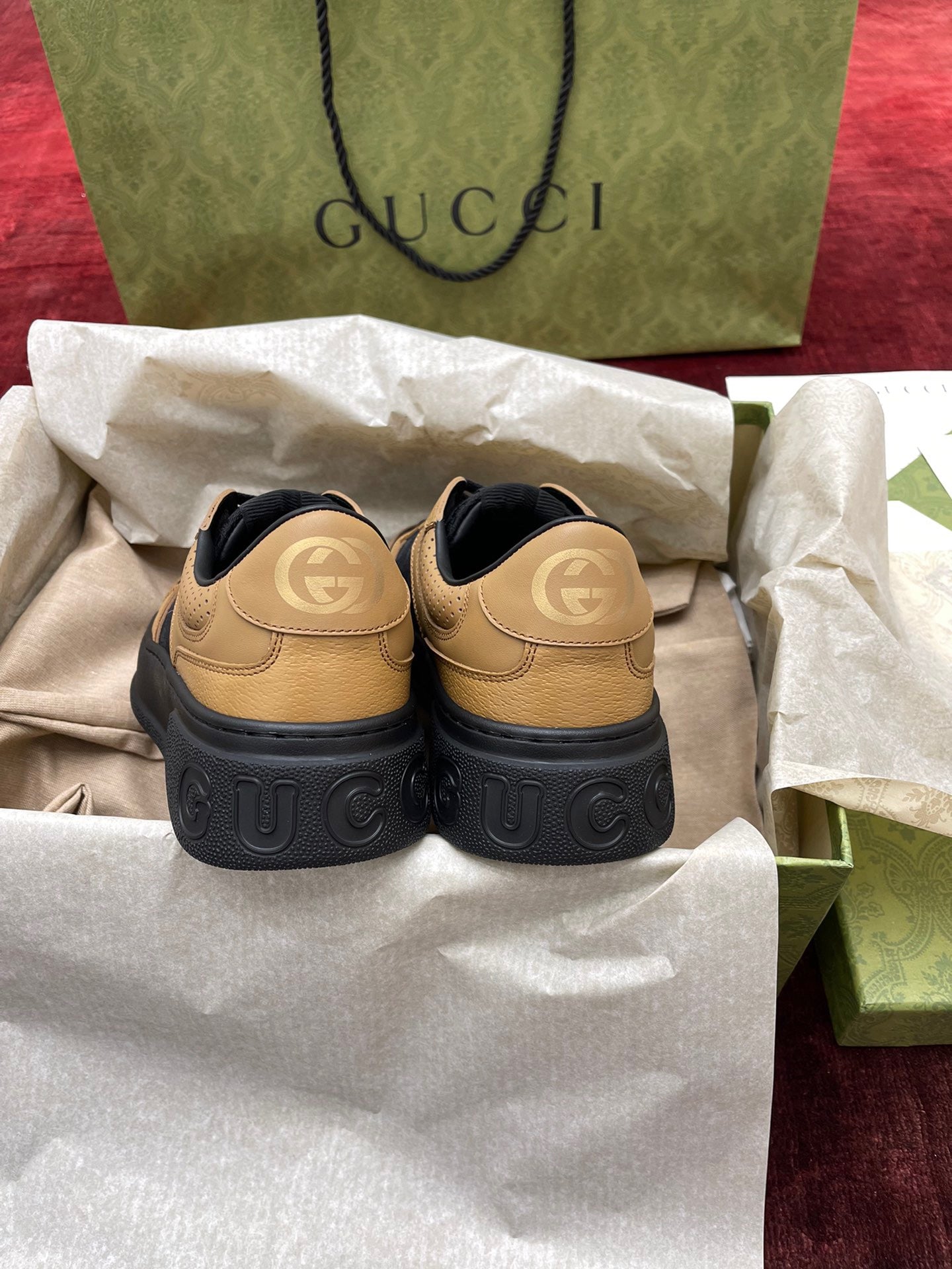 GG SUPREME TRAINERS
