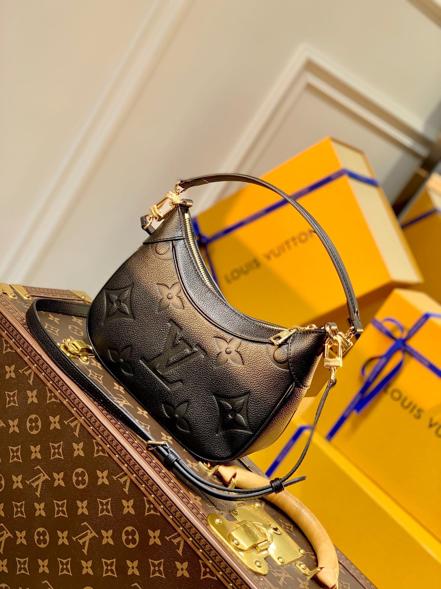 LOU BAGATELLE BAG
