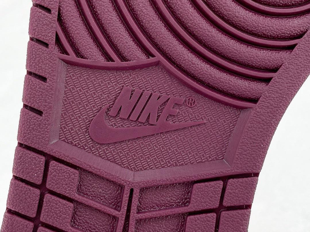 JORDAN 1 HIGH BORDEAUX
