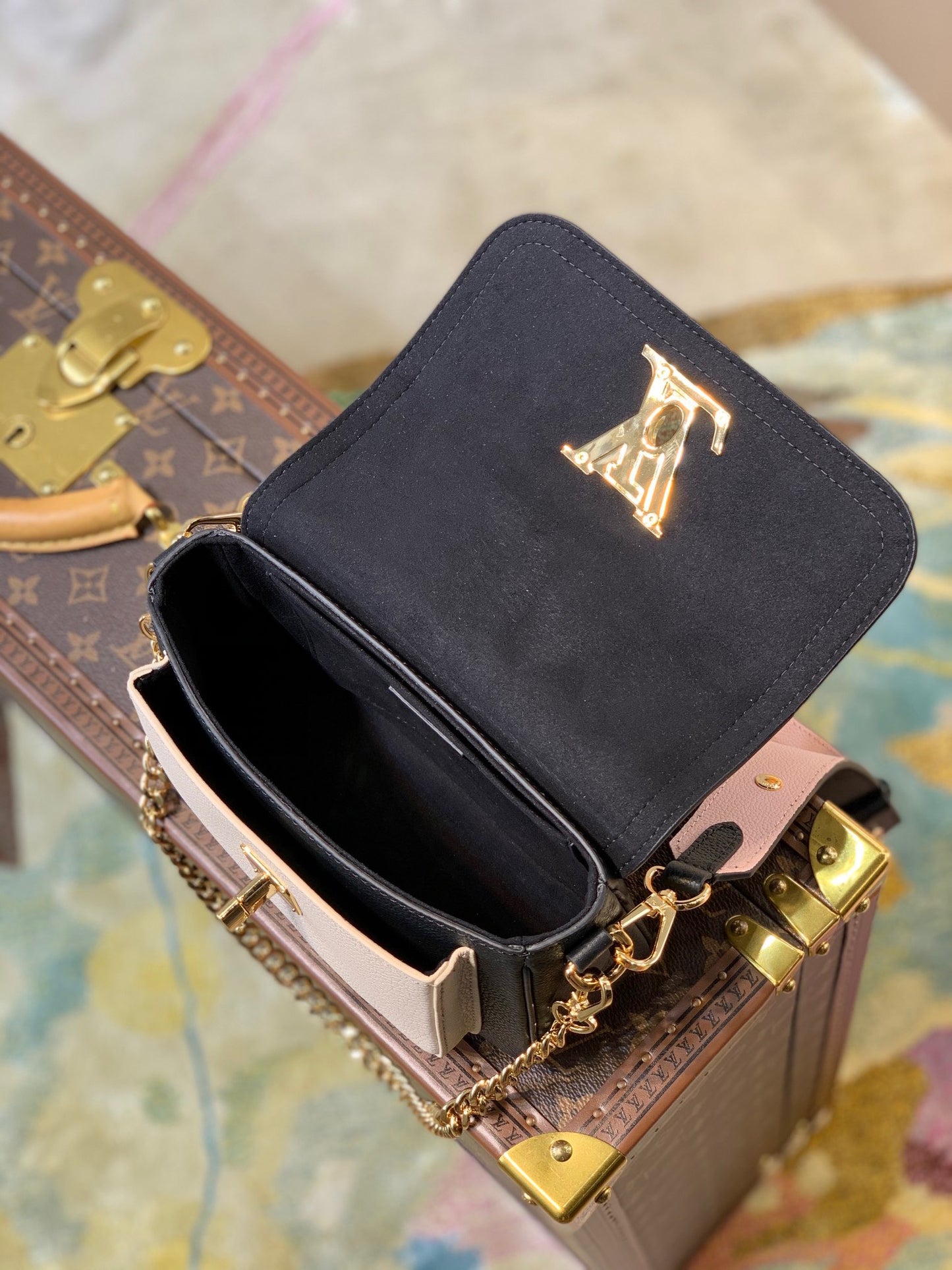 LOU LOCKME TENDER BAG