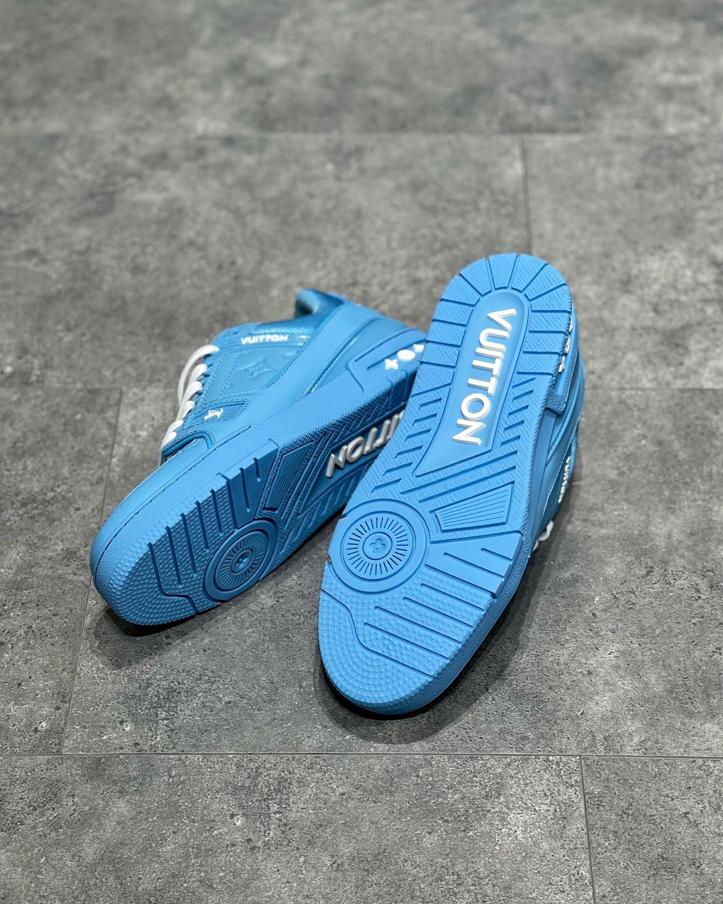 LOU TRAINERS