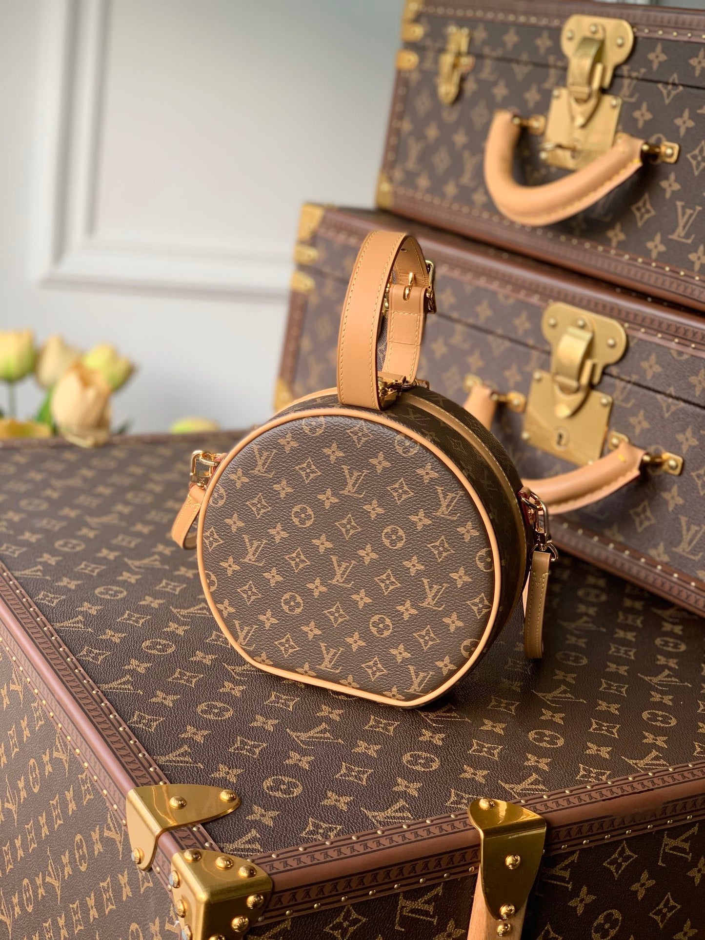 LOU PETITE BOITE CHAPEAU BAG