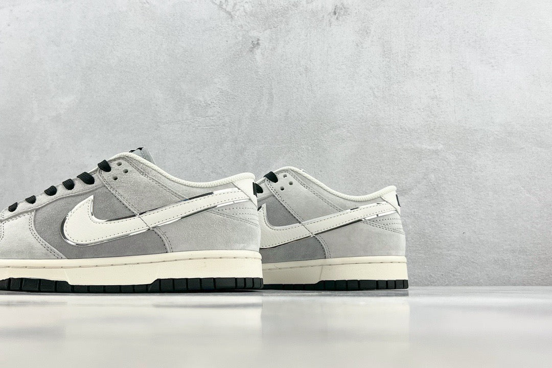 DUNK LOW x OTOMO KATUSHIRO