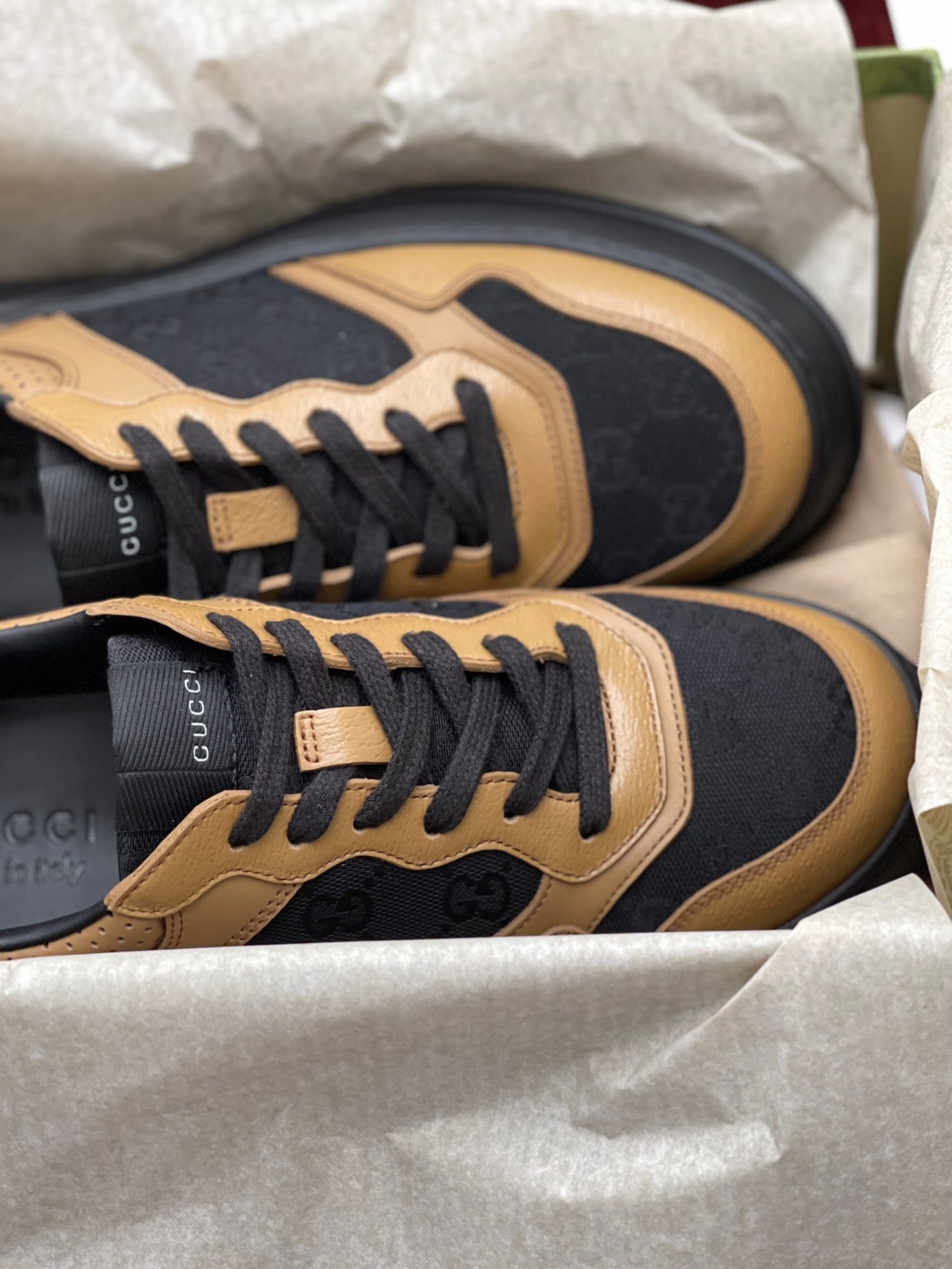 GG SUPREME TRAINERS