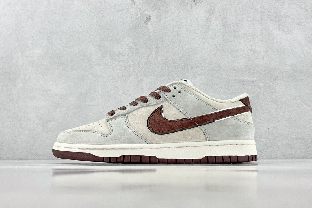 DUNK LOW x OTOMO KATUSHIRO