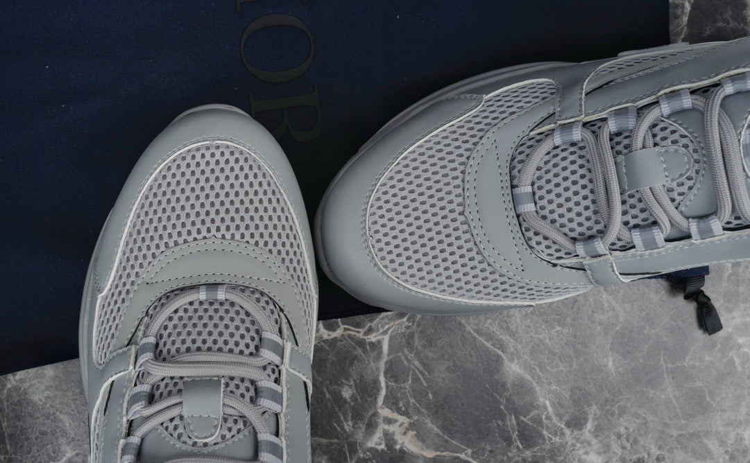 CD B22 SNEAKERS