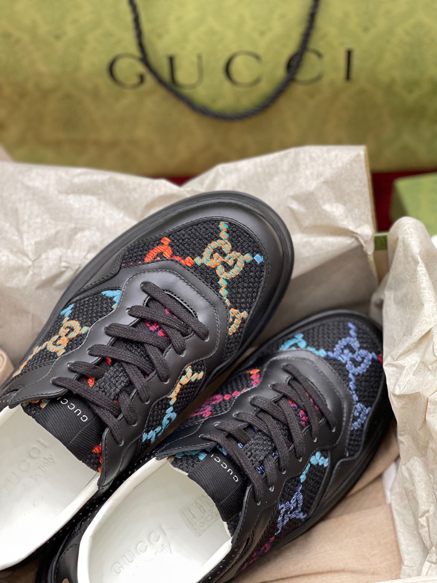 GG SUPREME TRAINERS
