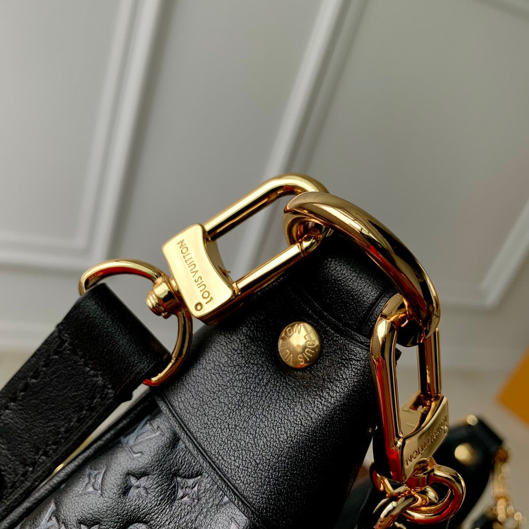 LOU LOOP BAGUETTE BAG