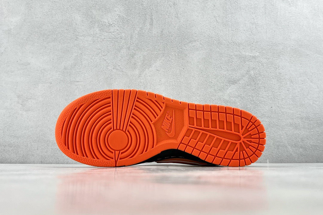 DUNK LOW ORANGE LOBSTER