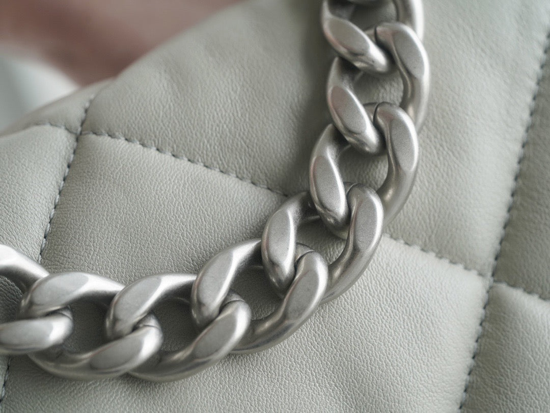 CC 19 HANDBAG