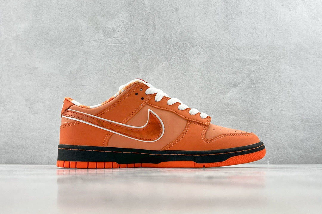DUNK LOW ORANGE LOBSTER