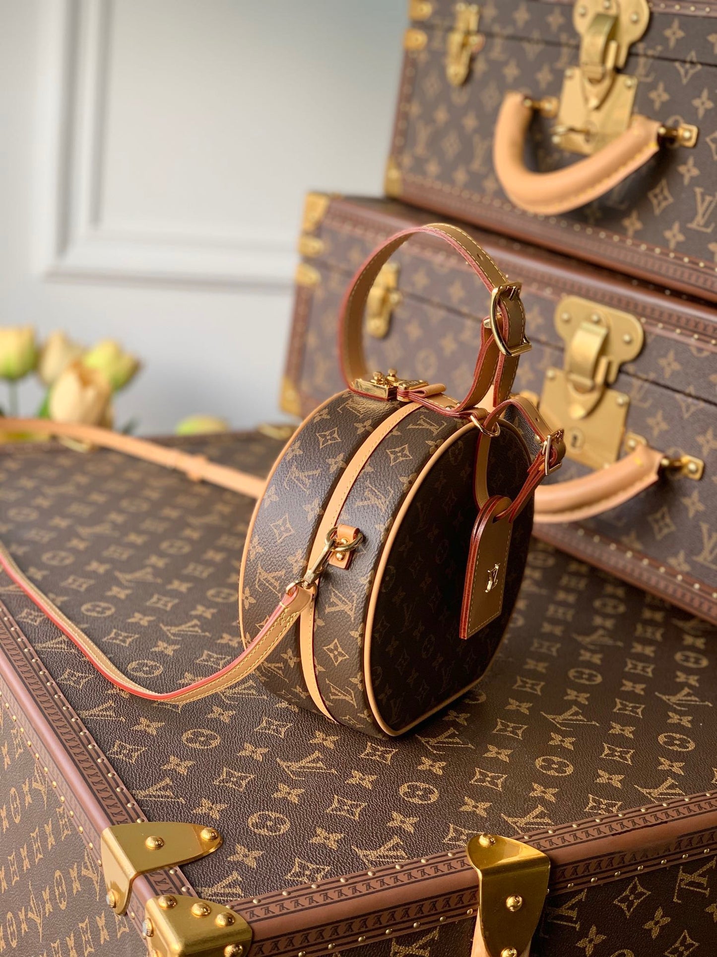 LOU PETITE BOITE CHAPEAU BAG