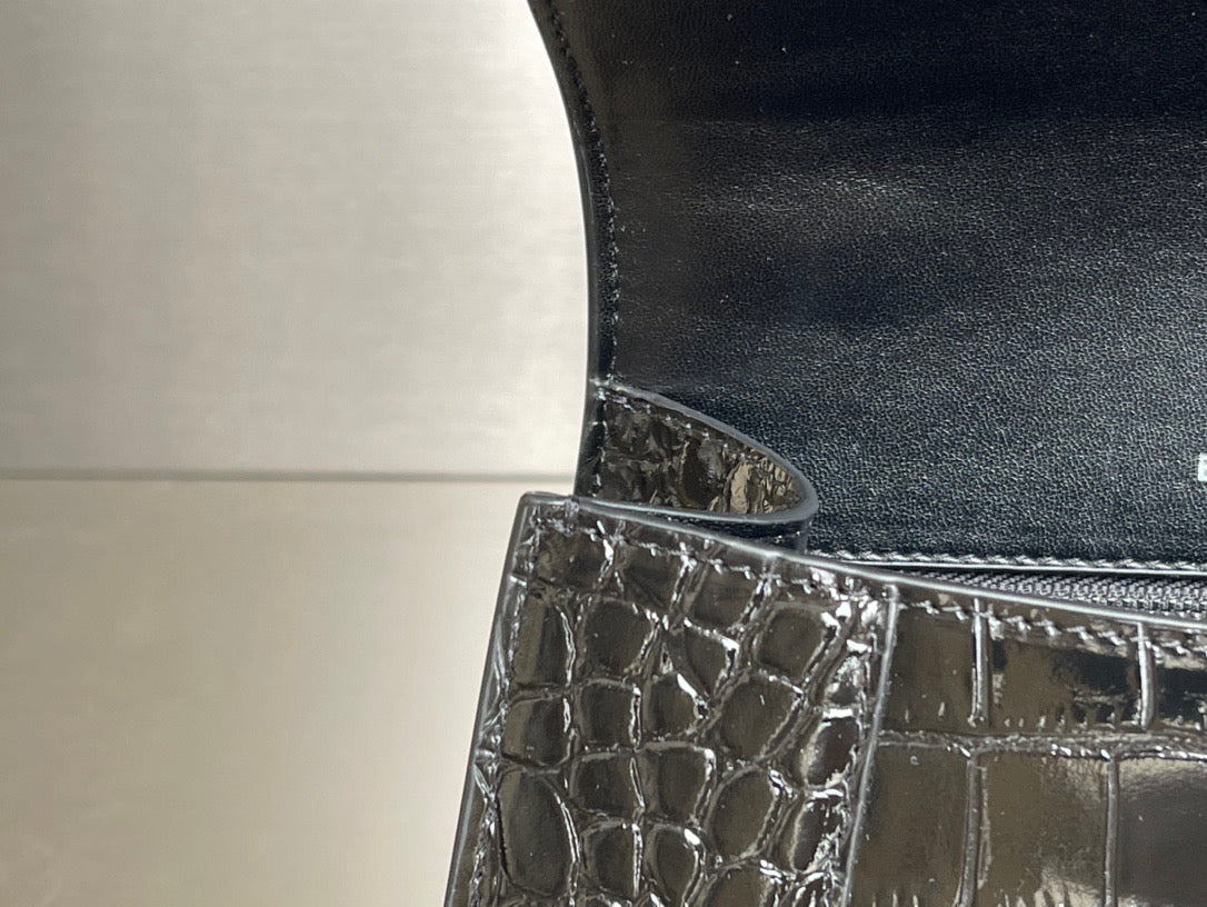 BAL HOURGLASS BAG