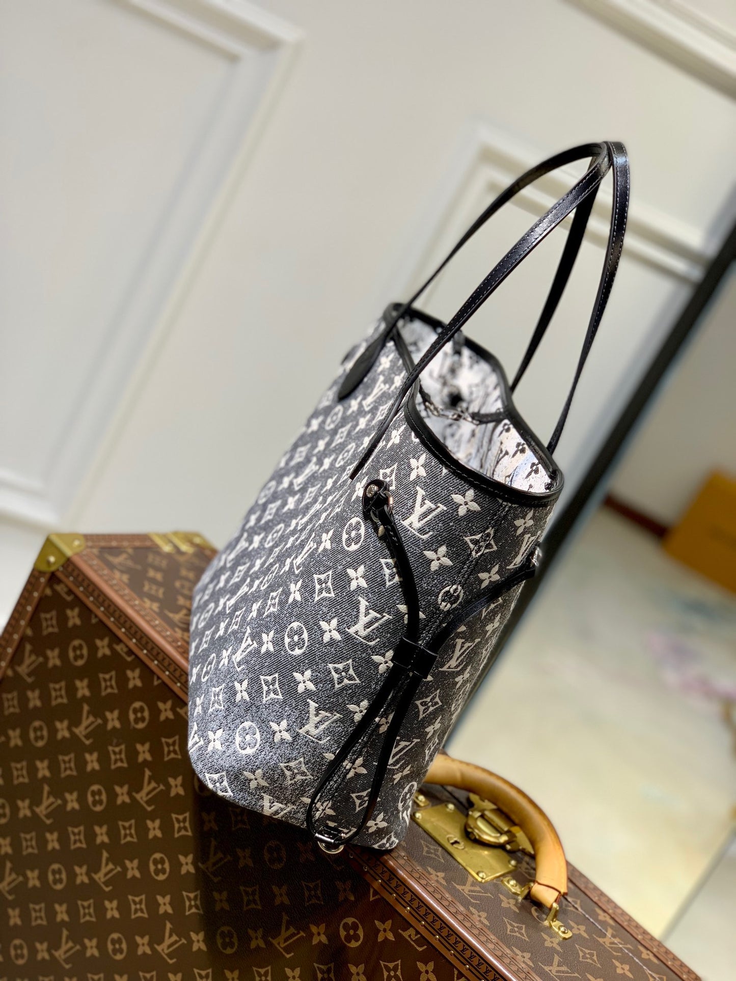 LOU NEVERFULL MM BAG