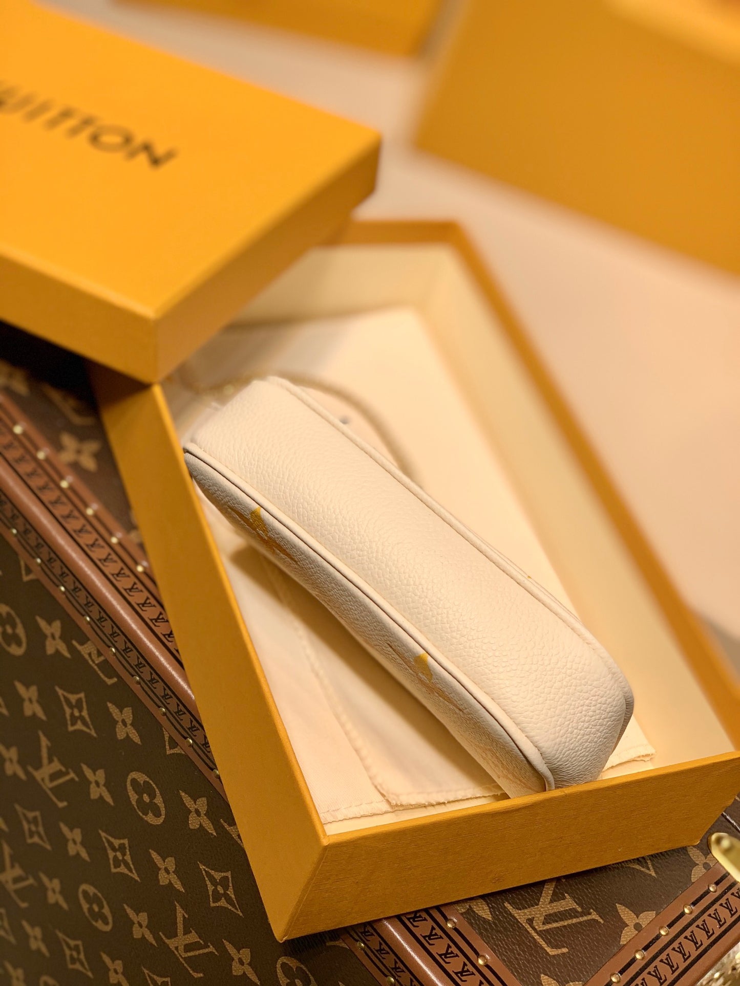 LOU MINI POCHETTE ACCESSOIRES