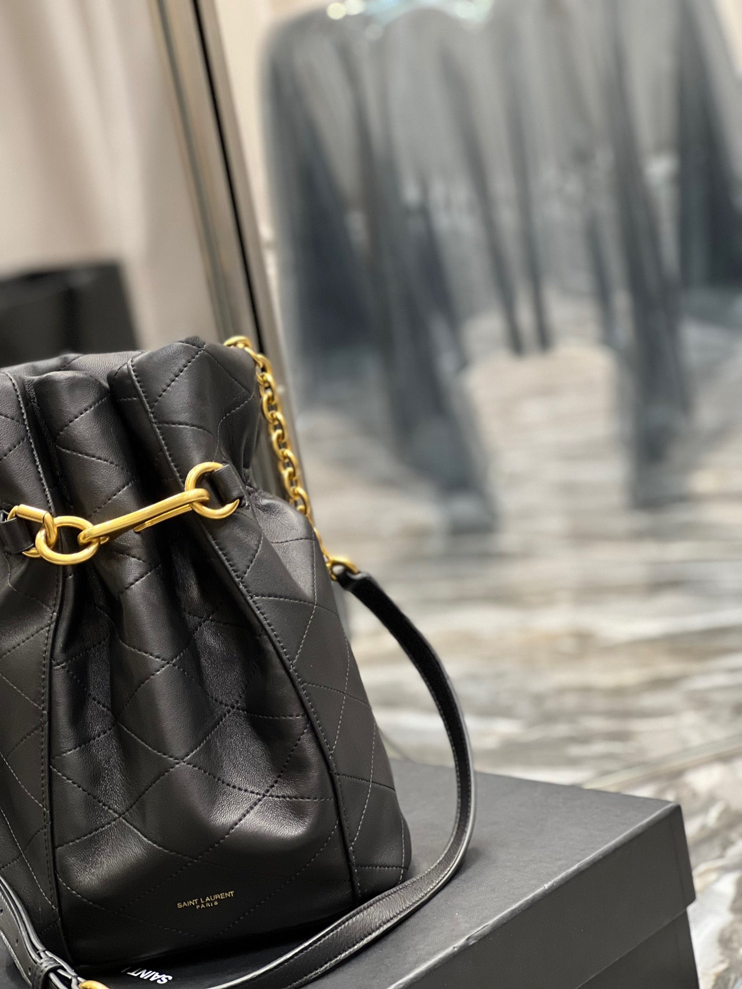 SL LE MAILLON HOOK BUCKET BAG