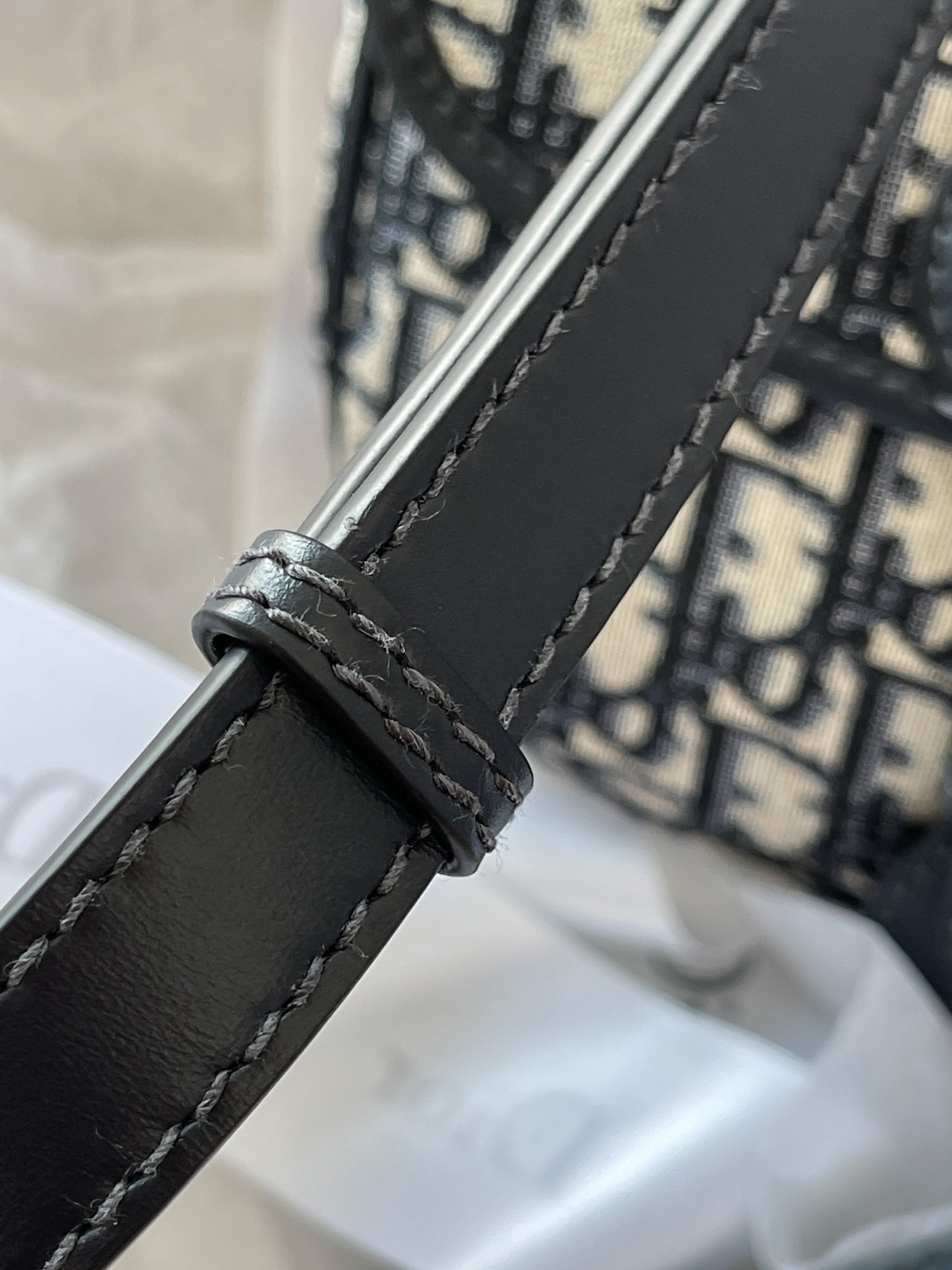 CD MEDIUM BOBBY BAG