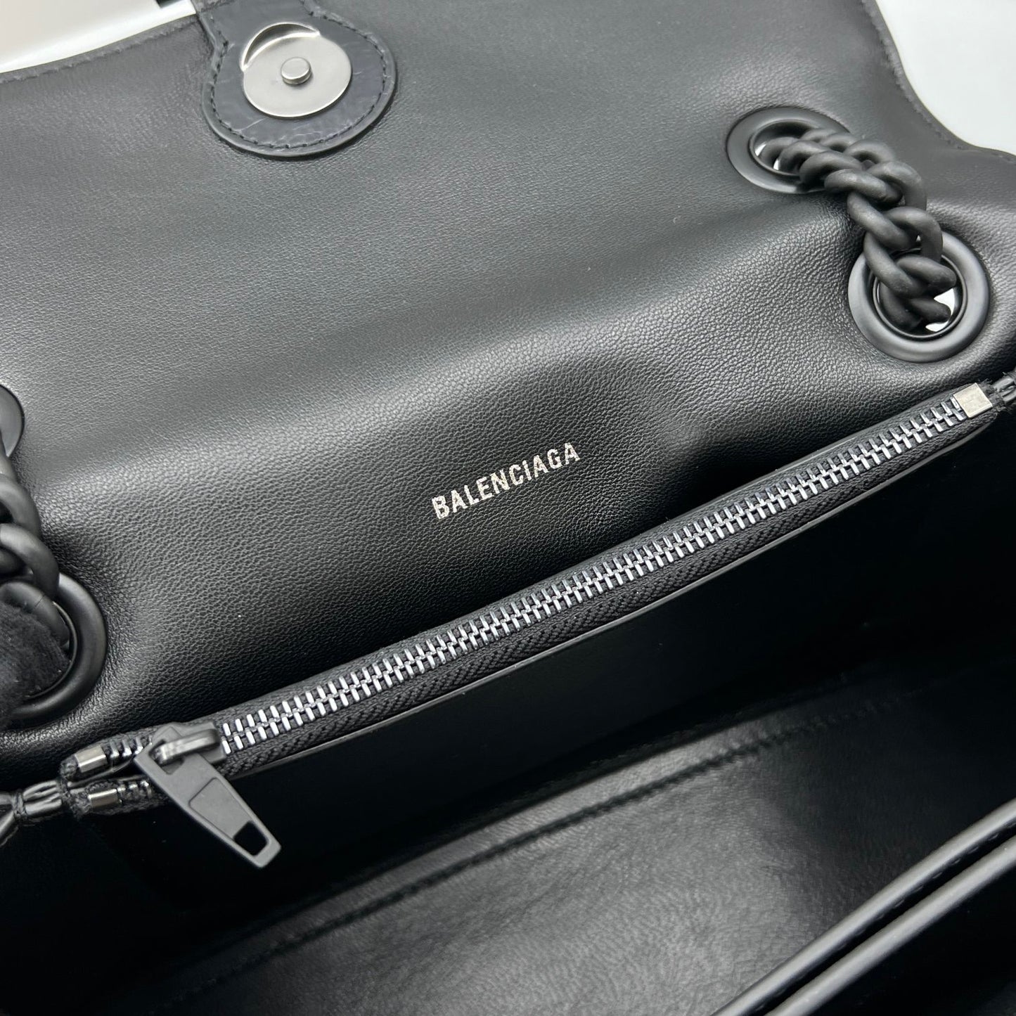 BAL CRUSH CHAIN BAG