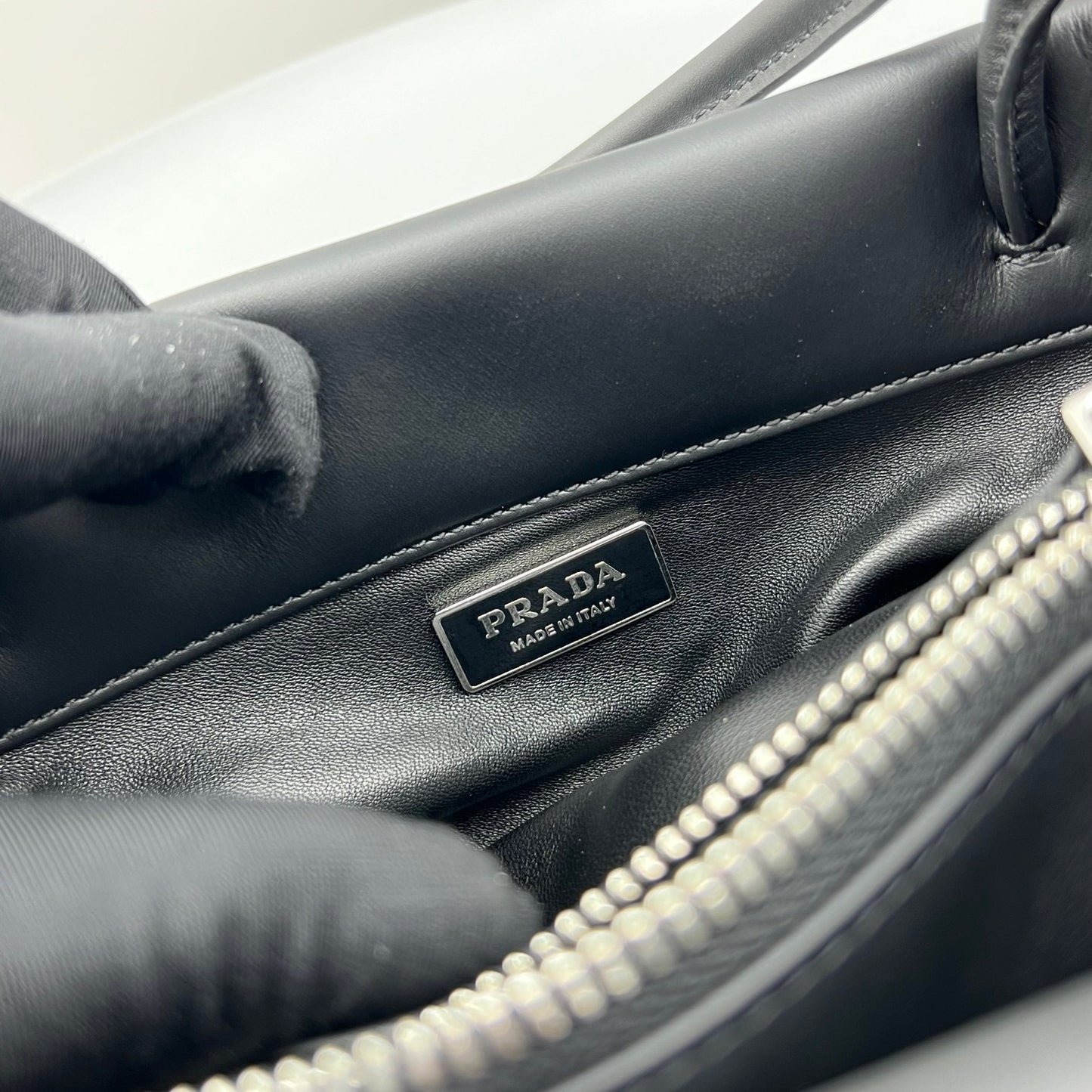 PD SMALL LEATHER BAG