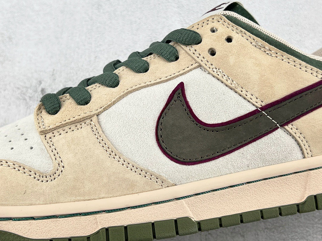 DUNK LOW x OTOMO KATUSHIRO