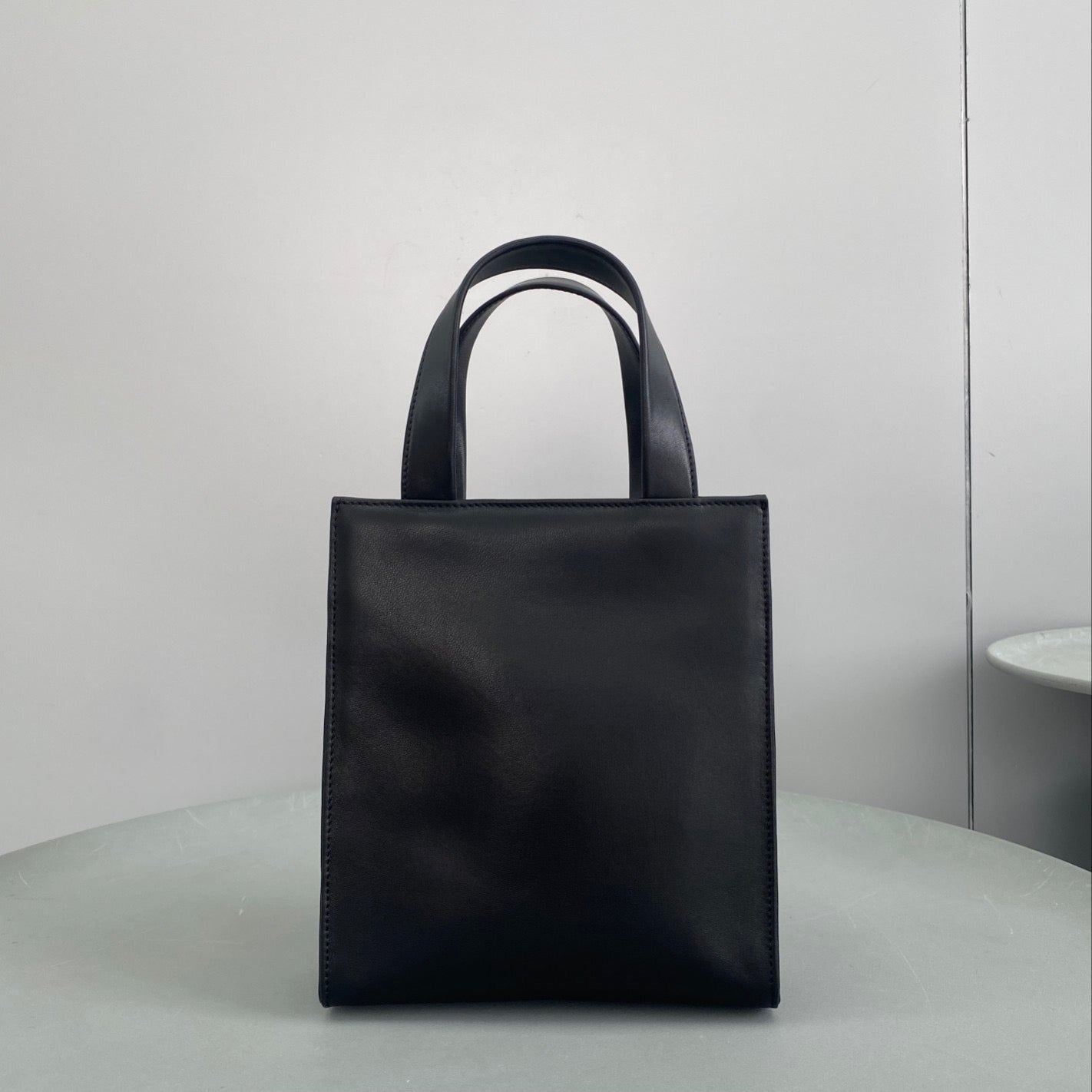 PD NAPPA LEATHER TOTE BAG