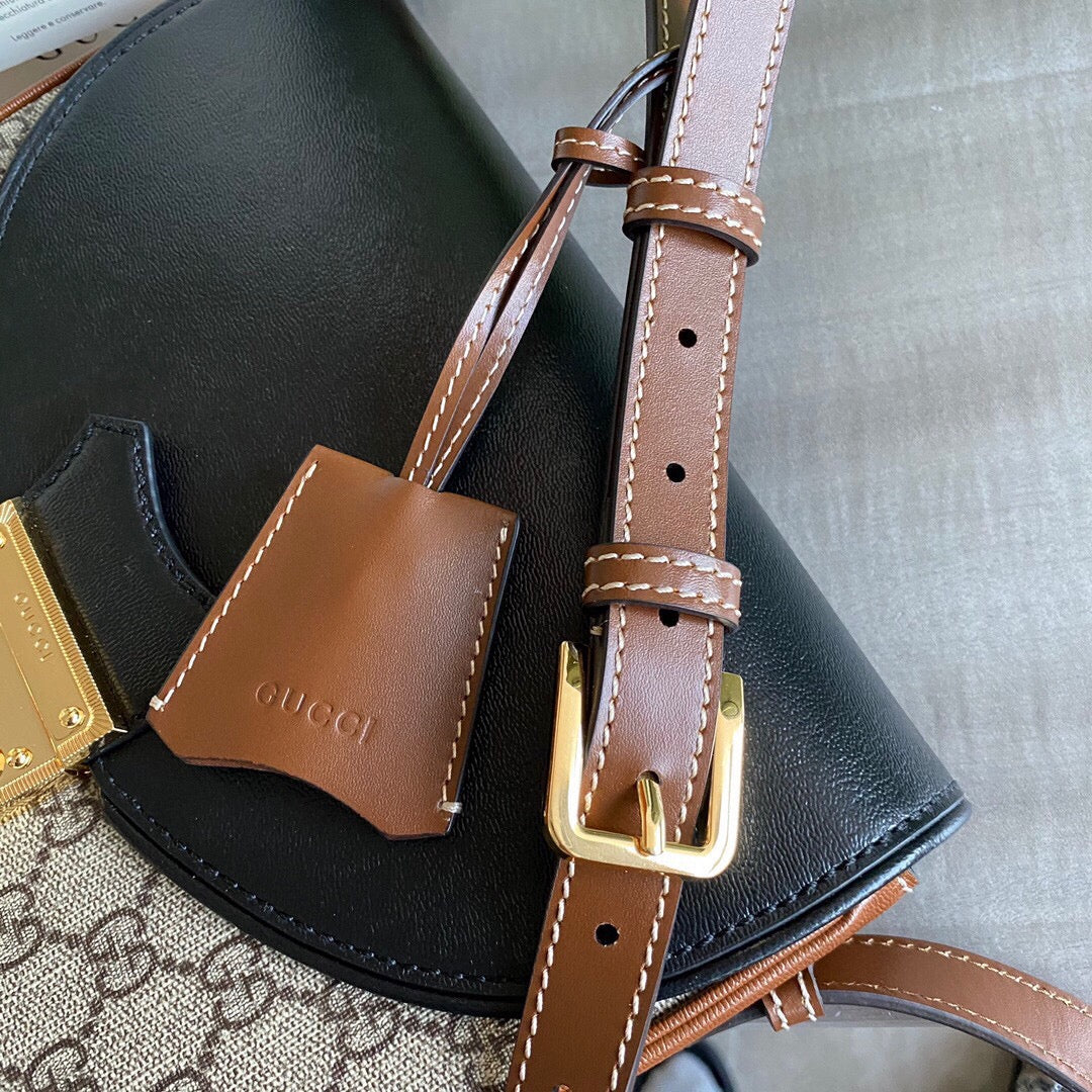GG PADLOCK SMALL SHOULDER BAG