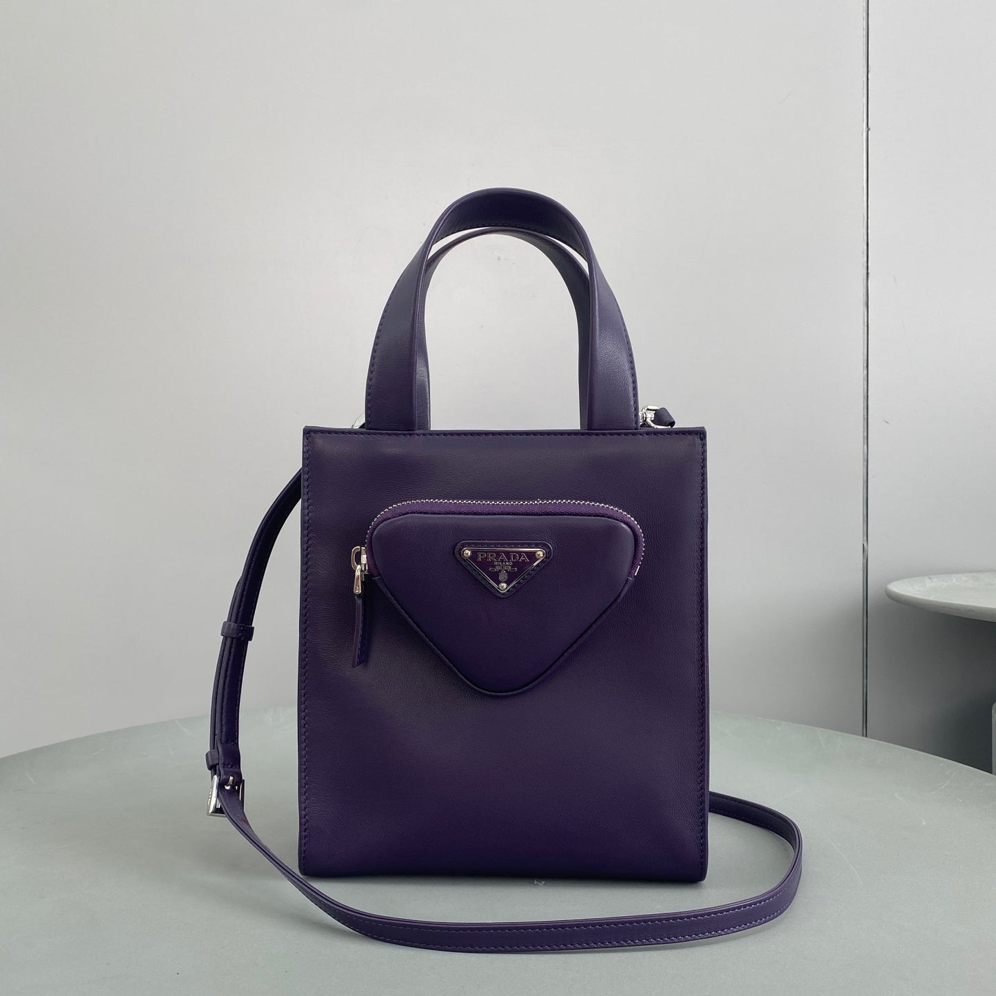 PD NAPPA LEATHER TOTE BAG