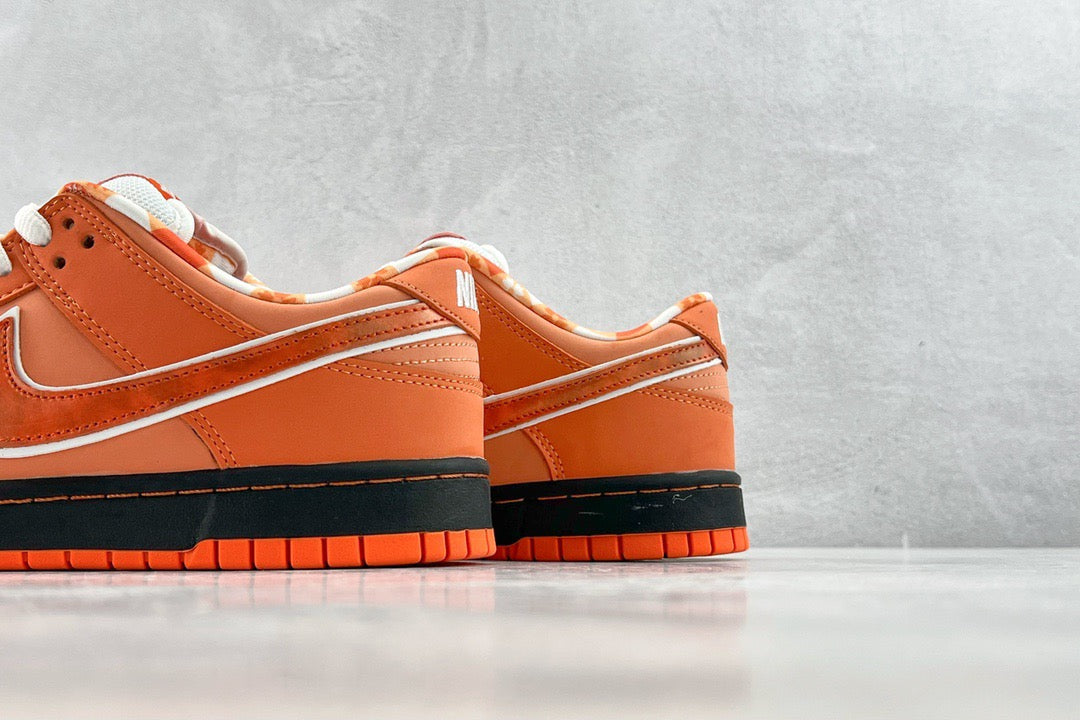 DUNK LOW ORANGE LOBSTER