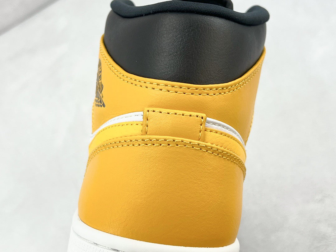 JORDAN 1 MID UNIVERSITY GOLD