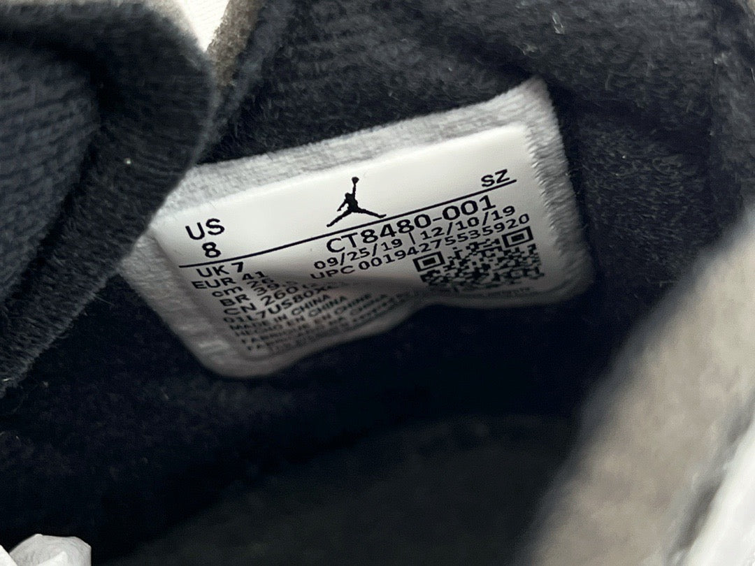 JORDAN X OFF WHIT 5 RETRO
