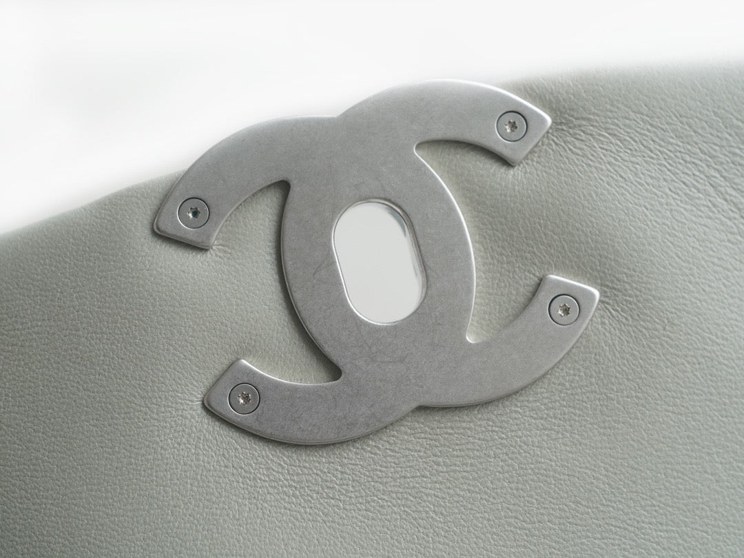 CC 19 HANDBAG