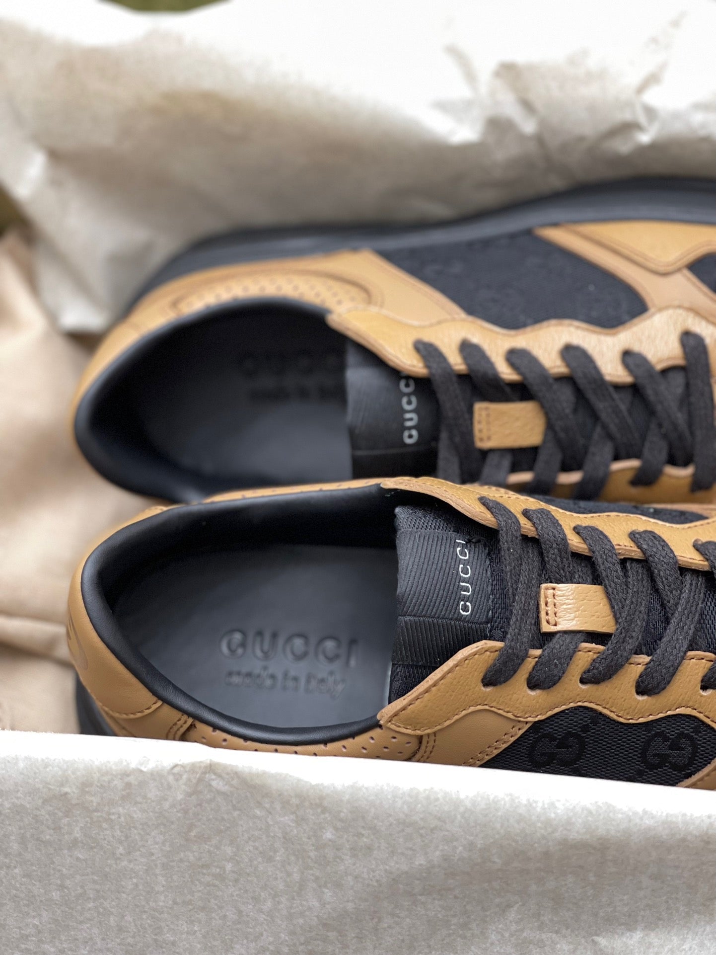 GG SUPREME TRAINERS