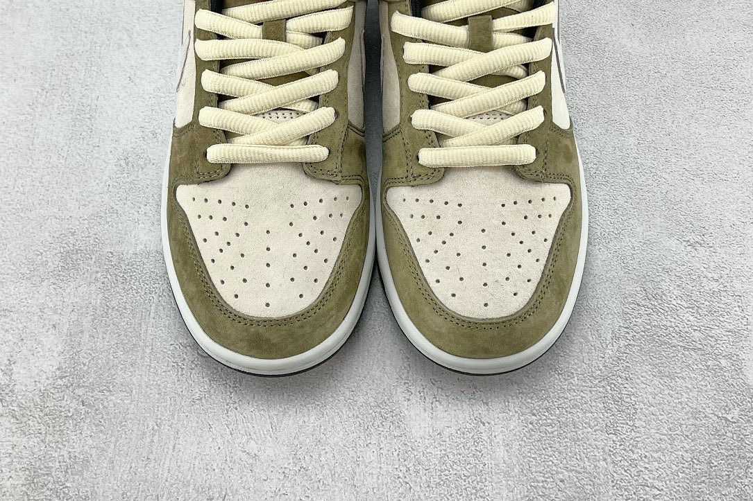 DUNK LOW x OTOMO KATUSHIRO
