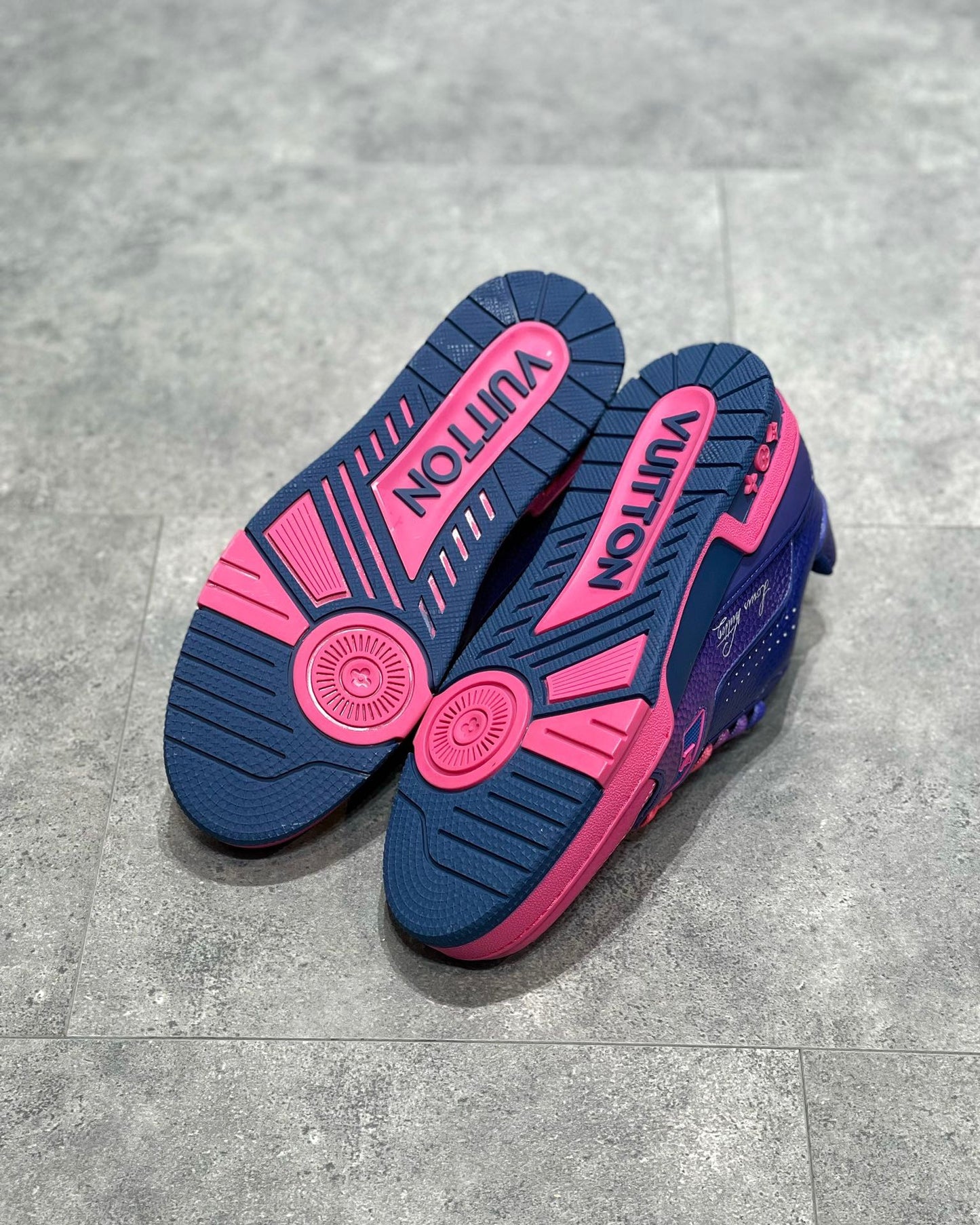 LOU TRAINERS