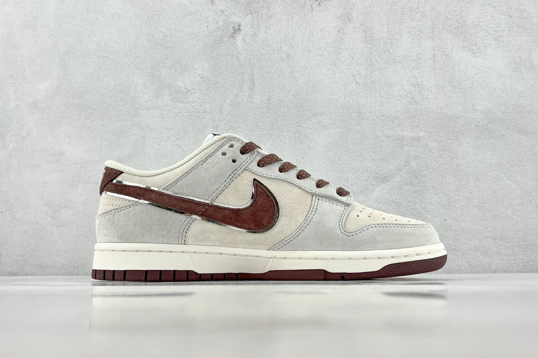 DUNK LOW x OTOMO KATUSHIRO