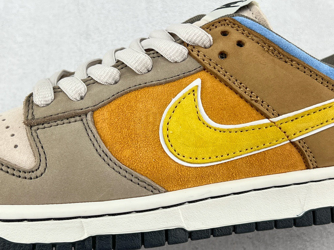 DUNK LOW x OTOMO KATUSHIRO