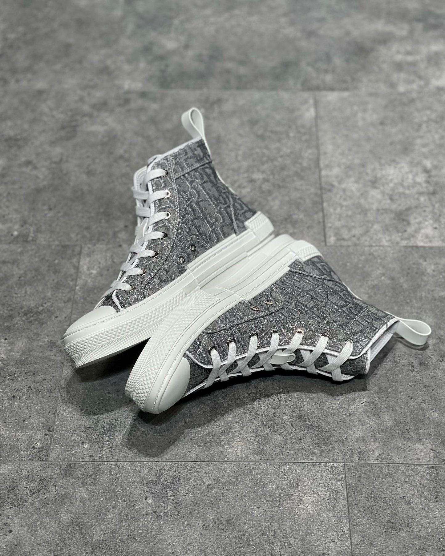CD B23 SNEAKERS
