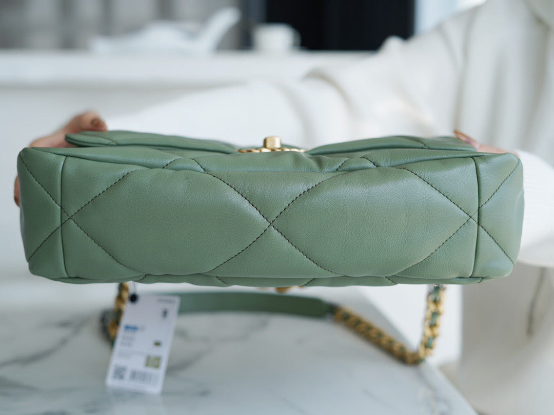 CC 19 LARGE HANDBAG