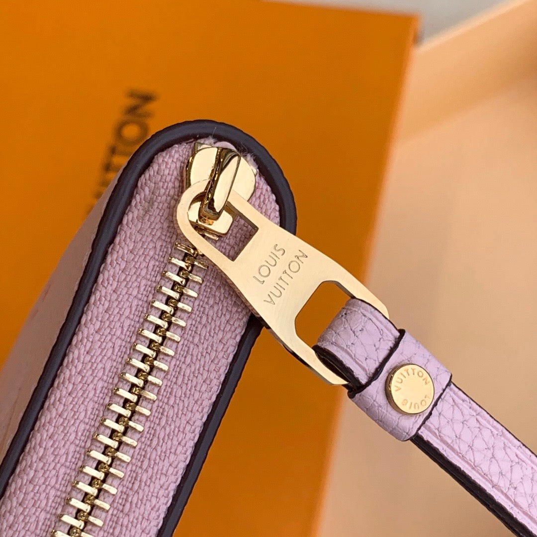 LOU SARAH WALLET
