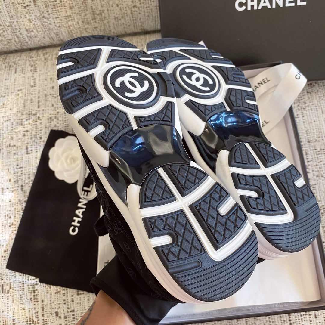 CC TRAINERS
