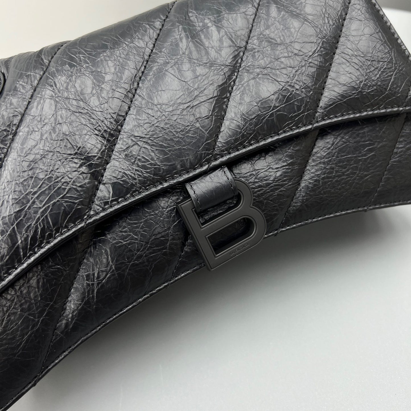 BAL CRUSH CHAIN BAG