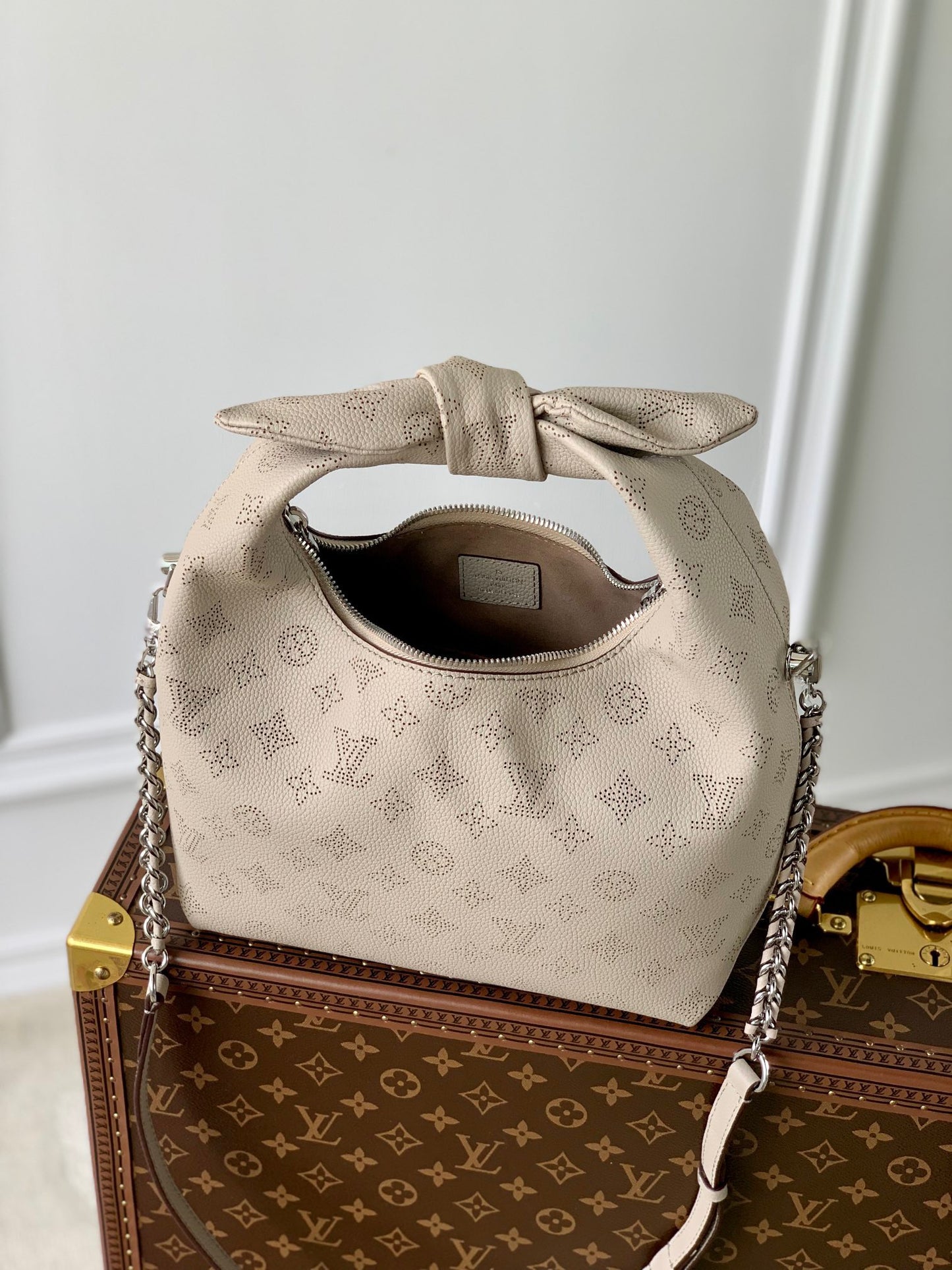 LOU WHY KNOT PM BAG