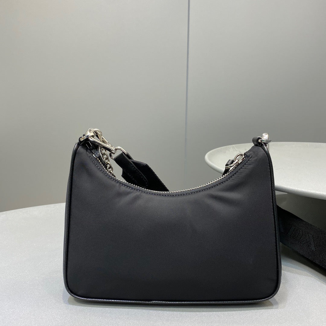PD NYLON RE-EDTION 2005 BAG