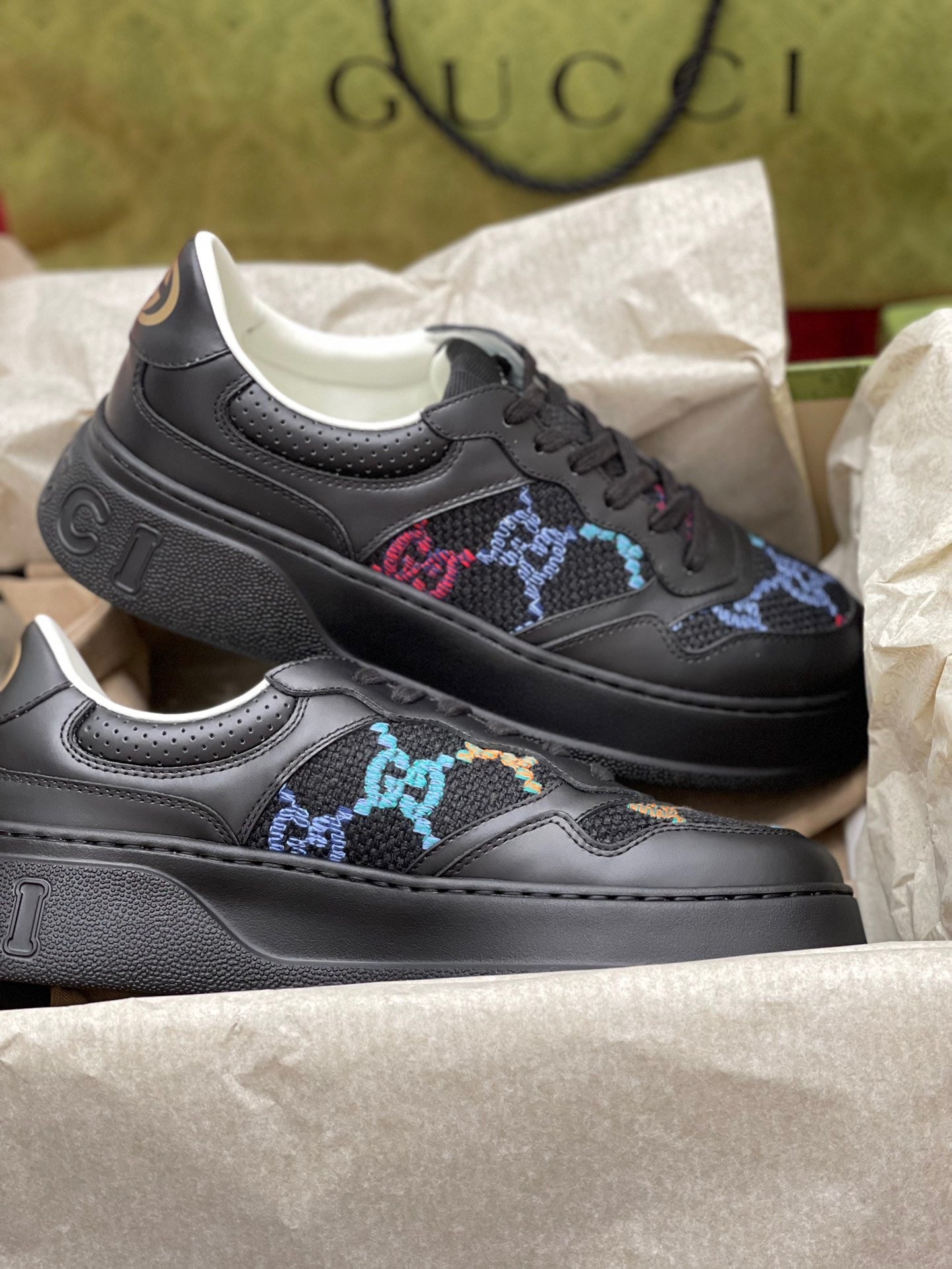 GG SUPREME TRAINERS
